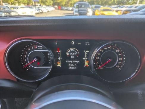 Used 2019 Jeep Wrangler Unlimited Rubicon AWD/4WD image 17