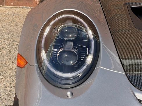 Certified 2018 Porsche 911 GT2 RS RWD image 12