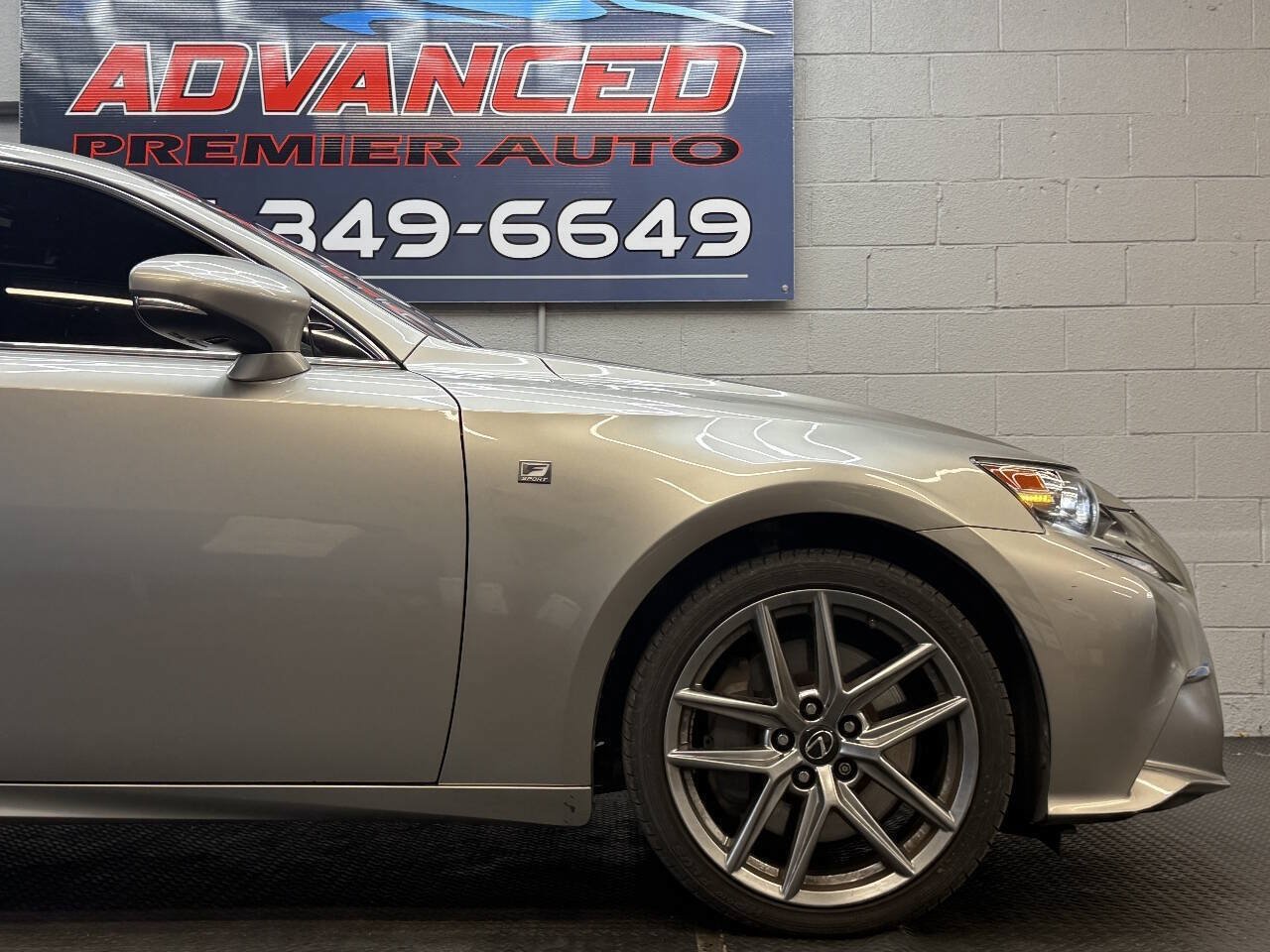 Used 2016 Lexus IS 200t w/ F Sport Package RWD image 4