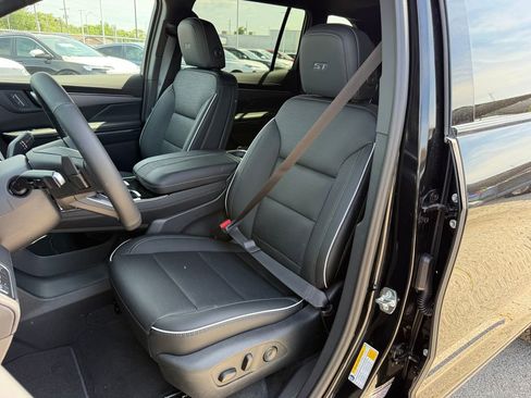 New 2026 Buick Enclave Sport Touring w/ Power Package FWD image 10