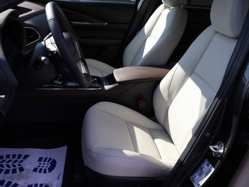 Certified 2025 MAZDA CX-30 2.5 Turbo w/ Premium Plus Pkg image 42