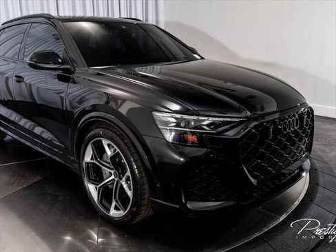 Used 2025 Audi RS Q8 performance AWD/4WD image 3