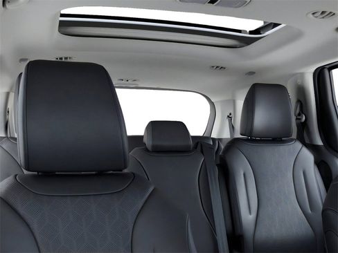 New 2026 Kia Carnival SX w/ SX Dark Edition Package image 27