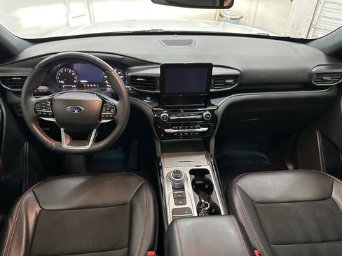 Used 2022 Ford Explorer ST-Line RWD image 21
