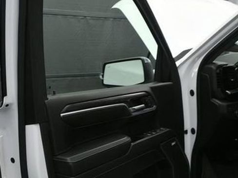 Used 2023 Chevrolet Silverado 1500 LTZ AWD/4WD image 10