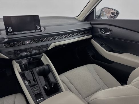 Certified 2024 Honda Accord LX image 21