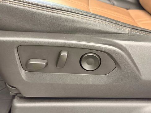 Used 2023 Chevrolet Silverado 1500 High Country image 18