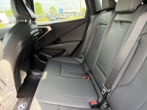 Used 2025 BMW X3 xDrive30 w/ Convenience Package AWD/4WD image 21