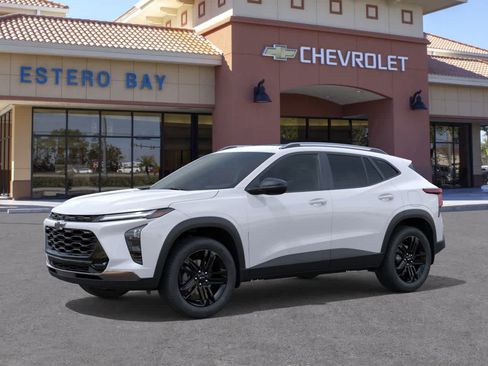 New 2026 Chevrolet Trax ACTIV w/ Sunroof Package image 2