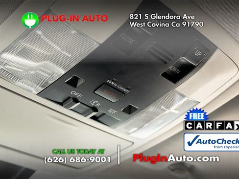 Used 2013 Lexus CT 200h w/ Leather Pkg FWD image 32