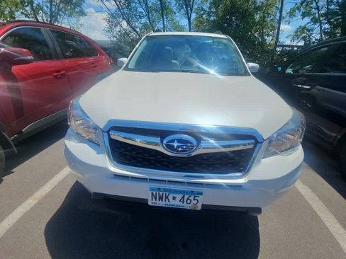 Used 2016 Subaru Forester 2.5i Premium w/ Popular Package #2 AWD/4WD image 2