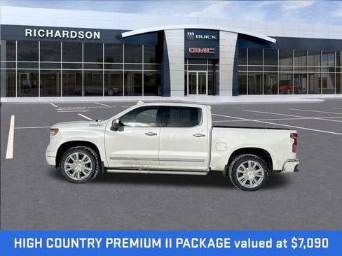 Used 2024 Chevrolet Silverado 1500 High Country image 2