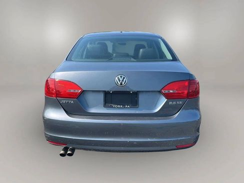 Used 2013 Volkswagen Jetta SE FWD image 6