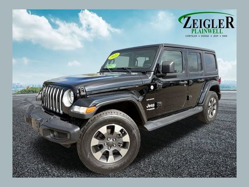 Used 2021 Jeep Wrangler Unlimited Sahara w/ Uconnect 4C Nav & Sound Group AWD/4WD image 1