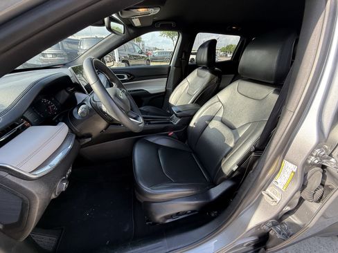 Used 2024 Jeep Compass Limited AWD/4WD image 24