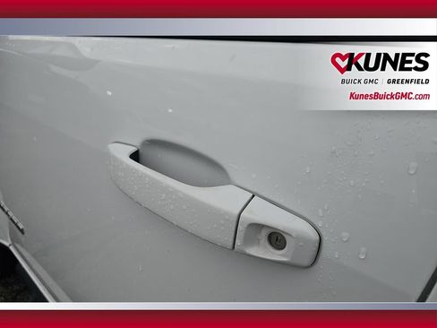 Used 2017 Chevrolet Colorado Z71 AWD/4WD image 28