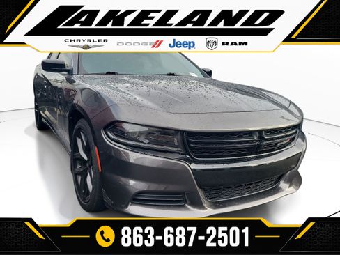 Used 2022 Dodge Charger SXT w/ Blacktop Package RWD image 1