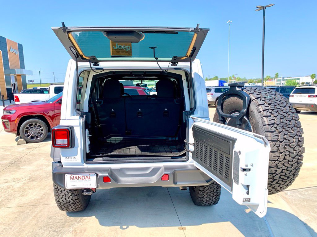Used 2023 Jeep Wrangler Unlimited Sport AWD/4WD image 20