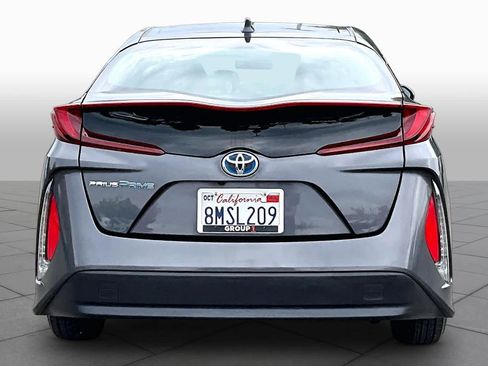 Used 2020 Toyota Prius Prime LE FWD image 4