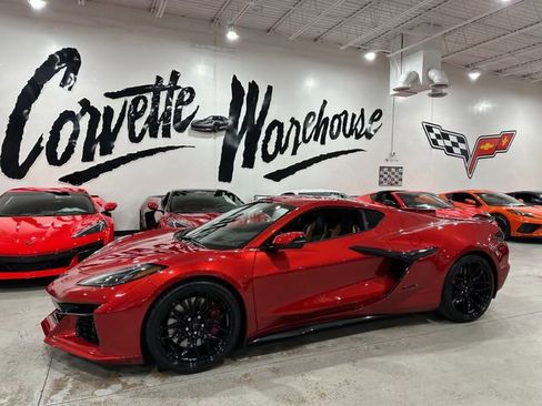 Used 2025 Chevrolet Corvette Z06 RWD image 24