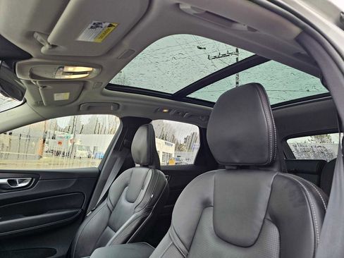 Certified 2025 Volvo XC60 T8 Ultra w/ Protection Package Premier image 25