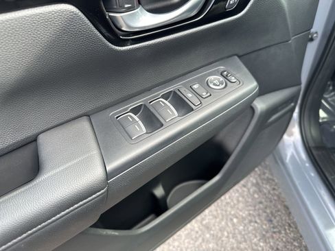 Used 2024 Honda CR-V EX-L image 17