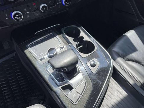 Used 2017 Audi Q7 3.0T Premium Plus AWD/4WD image 19