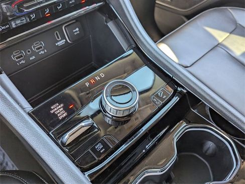 Used 2023 Jeep Grand Cherokee 4WD 4xe w/ Luxury Tech Group II image 18