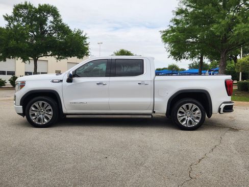 Used 2022 GMC Sierra 1500 Denali w/ Denali Reserve Package AWD/4WD image 3