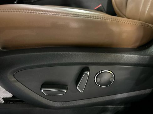 Used 2023 Lincoln Nautilus Reserve AWD/4WD image 11