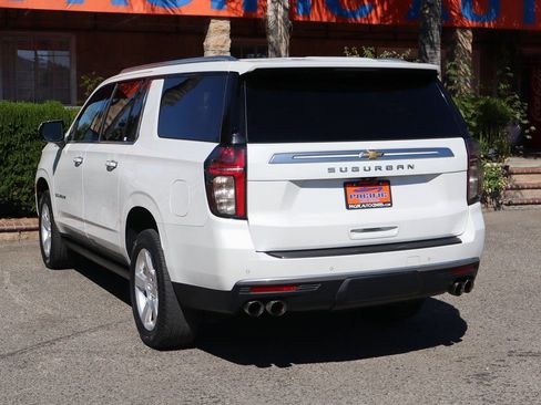 Used 2021 Chevrolet Suburban High Country w/ Premium Package image 6