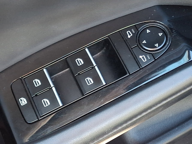 Used 2024 MAZDA MAZDA3 s FWD image 25