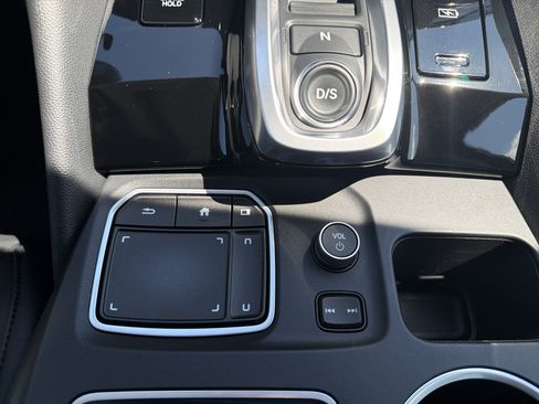 Used 2022 Acura MDX SH-AWD image 22
