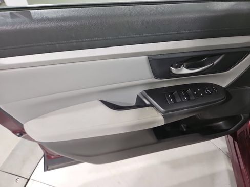 Used 2018 Honda CR-V LX image 10