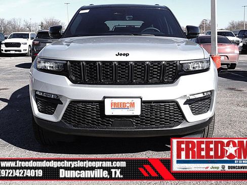 New 2025 Jeep Grand Cherokee Limited AWD/4WD image 8