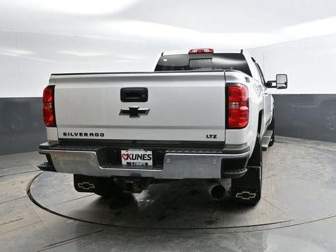 Used 2019 Chevrolet Silverado 2500 LTZ image 7