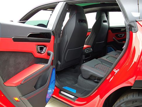 Used 2022 Lamborghini Urus image 54