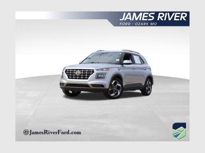 Used 2025 Hyundai Venue SEL