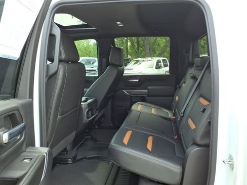 Used 2021 GMC Sierra 3500 AT4 w/ AT4 Premium Plus Package AWD/4WD image 11