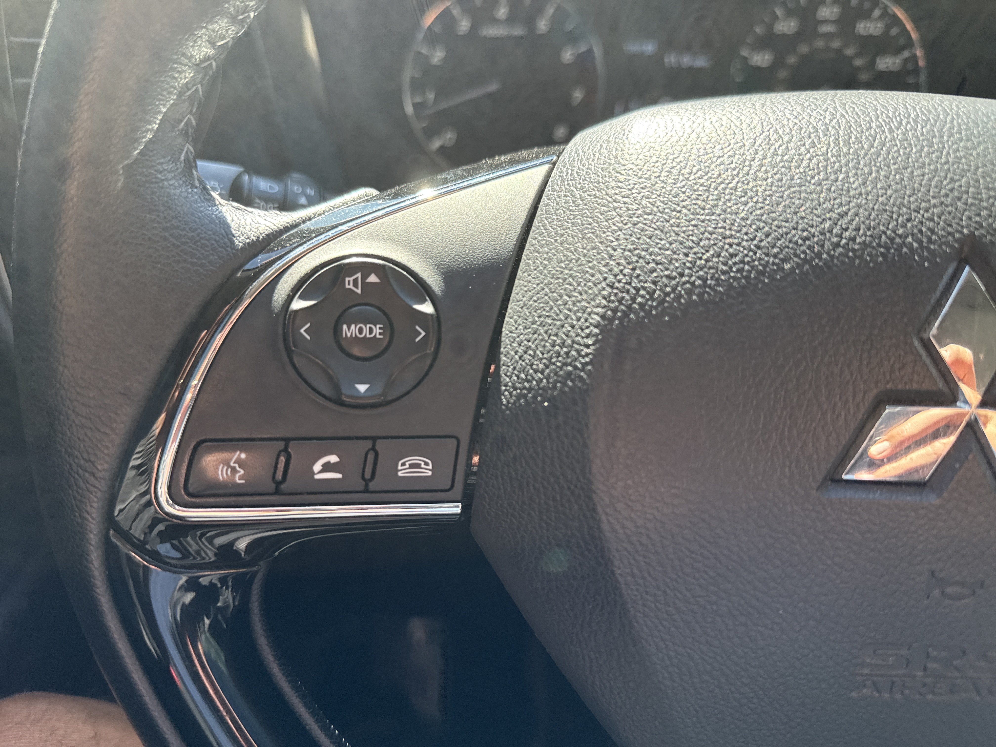Used 2020 Mitsubishi Outlander SE AWD/4WD image 19
