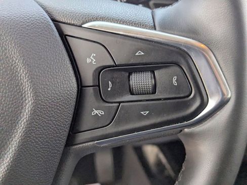 Used 2024 Chevrolet Trax ACTIV w/ Sunroof Package image 23