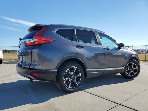 Used 2018 Honda CR-V Touring image 5