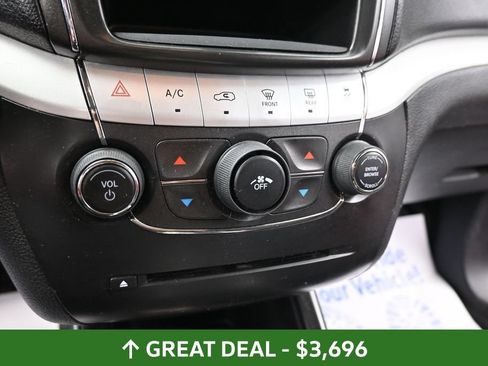 Used 2015 Dodge Journey SXT w/ Flexible Seating Group FWD image 38
