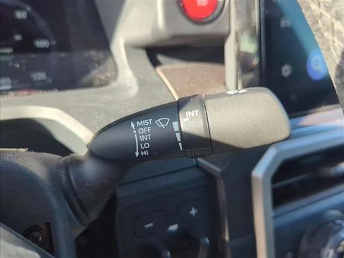 Certified 2025 Toyota Tacoma TRD Off-Road w/ TRD Off Road Premium Package AWD/4WD image 15