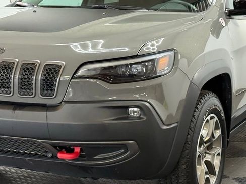 Certified 2022 Jeep Cherokee Trailhawk w/ Technology Group B image 7