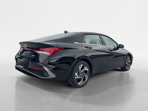 New 2026 Hyundai Elantra Limited w/ Cargo Package image 3