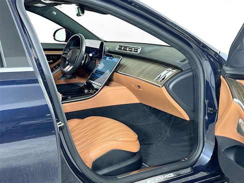 Used 2024 Mercedes-Benz S 63 AMG S image 33