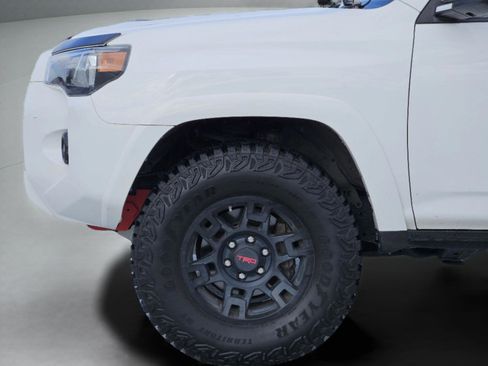 Used 2020 Toyota 4Runner SR5 Premium image 32