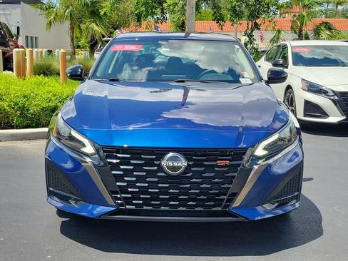 Used 2023 Nissan Altima 2.5 SR FWD image 2