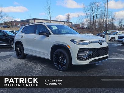 New 2026 Volkswagen Tiguan SE R-Line